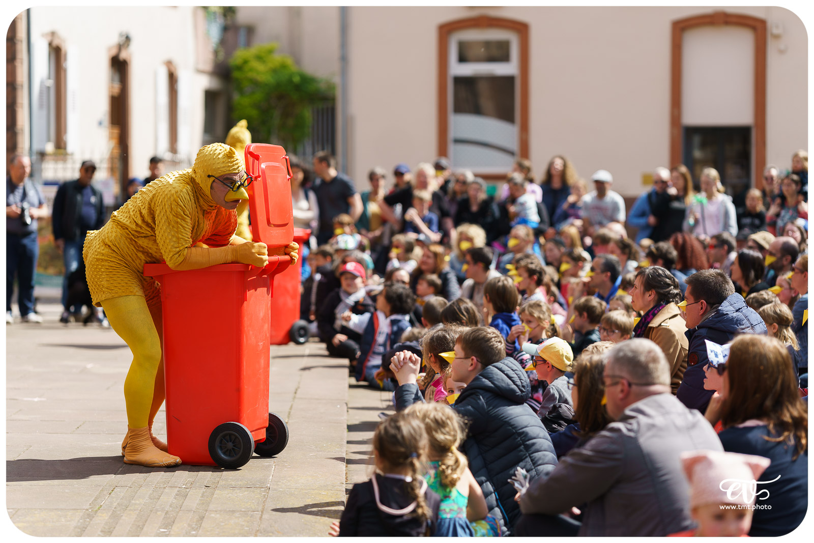 UN POUR TOUS TOUS POUSSIN ! - LES ARTS PITRES